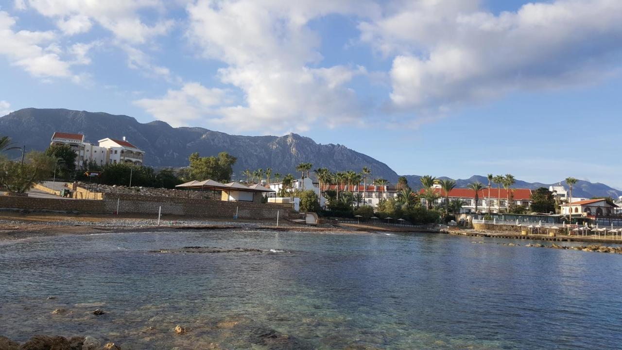 塔普赛特酒店 Agios Georgios  外观 照片