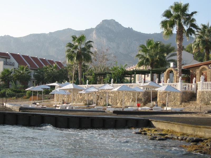 塔普赛特酒店 Agios Georgios  外观 照片
